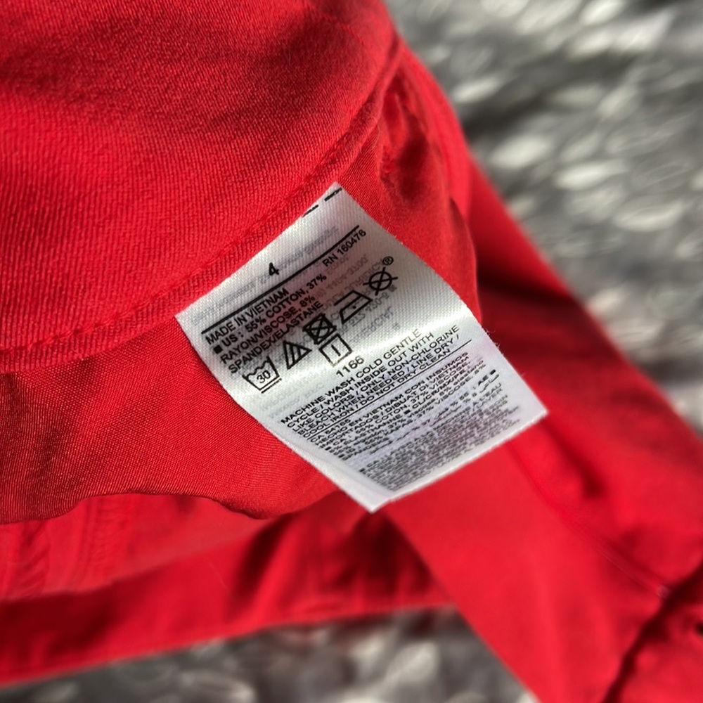 Old Navy pixie, high-rise red pants size 4 - Picture 4 of 7